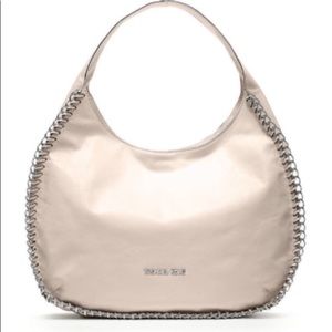 Michael Kors (Chelsea) handbag. vanilla & silver.